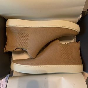 Rothy’s Camel Merino Chelsea